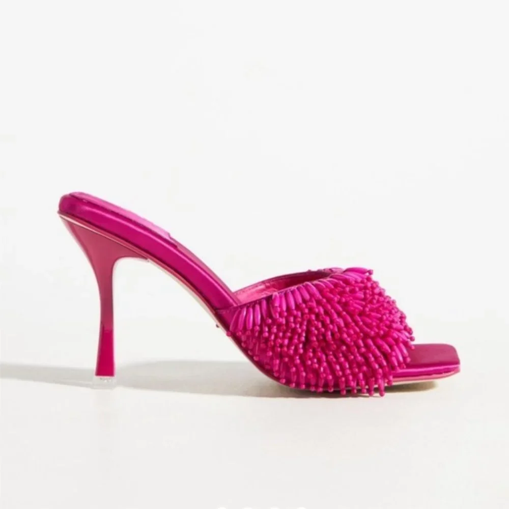 ❤️JEFFREY CAMPBELL Kinsley Fuchsia Heavily Beaded Heels Shoes Size 7 - 7 1… - Picture 3 of 8